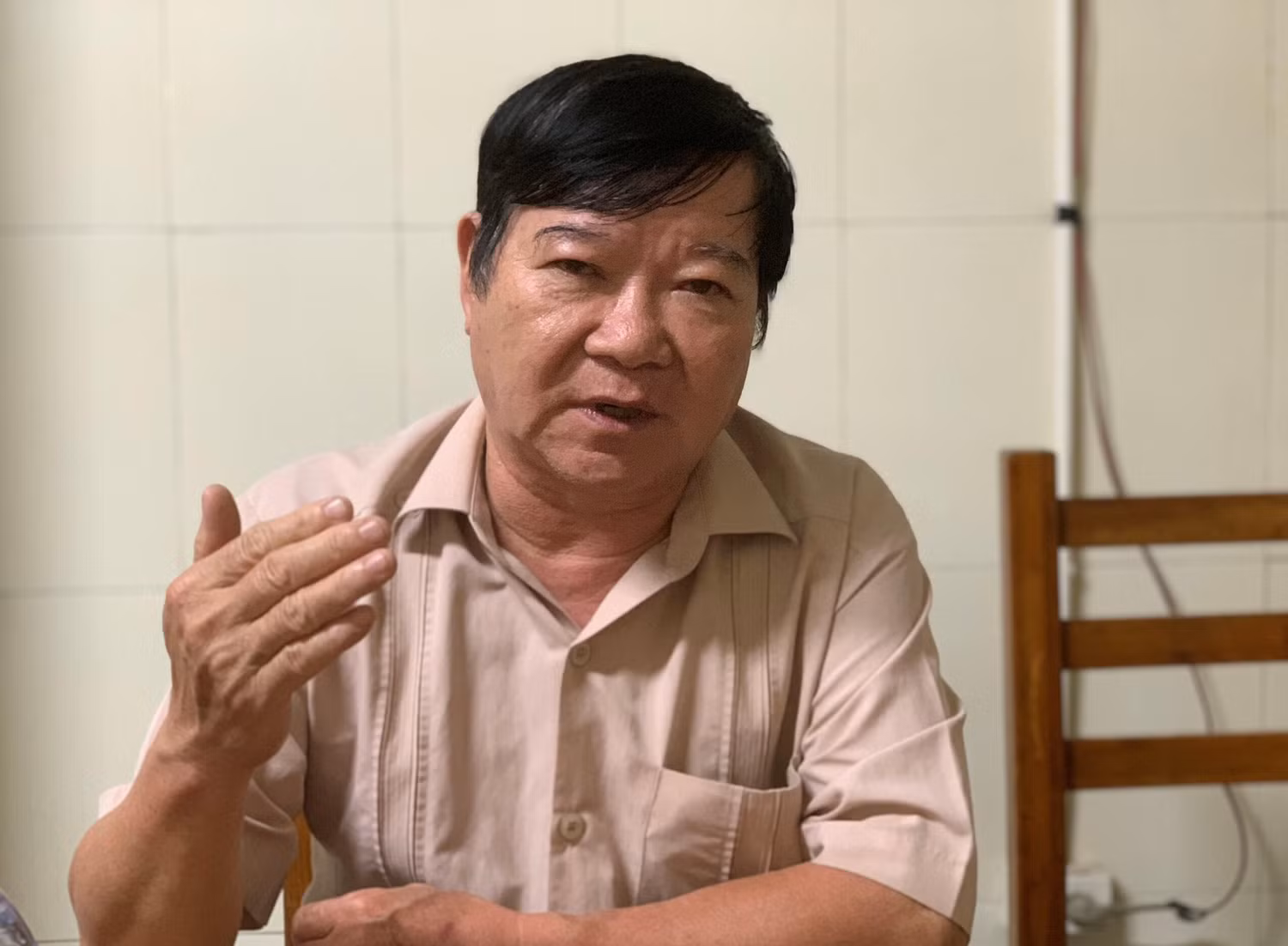 Ông Lê Như Tiến khẳng định, đã là Đại biểu Quốc hội thì phải đối diện với áp lực, phải chịu được áp lực, tất cả đều vì quyền lợi của nhân dân. (Ảnh Cao Kim Anh)