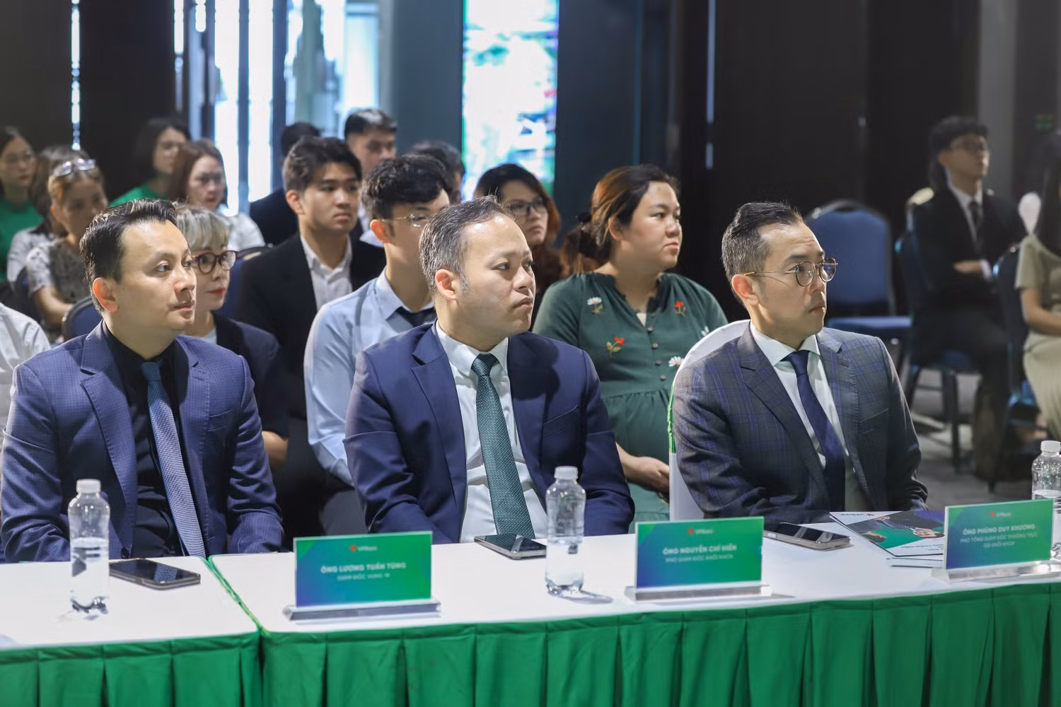 Đại biểu tham dự lễ ký kết hợp tác triển khai gói tín dụng hỗ trợ đào tạo cho học viên Cen Academy.