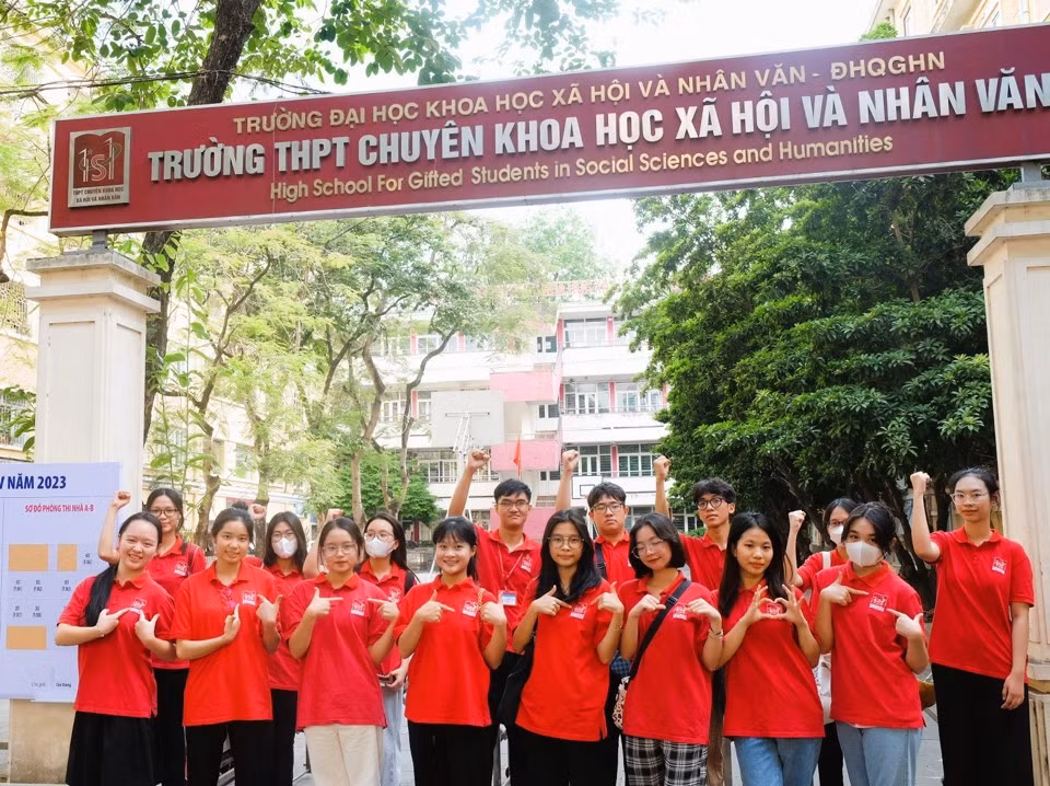web_thi-thpt-chuyen-khxhnv-2023.jpg