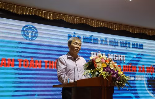 Ông Phạm Lương Sơn cho biết, hệ thống thông tin quan trọng của Ngành đang được xác định cấp độ 4, cấp độ 5 và cần được đảm bảo an toàn thông tin theo đúng cấp độ. Ông Phạm Lương Sơn cho biết, hệ thống thông tin quan trọng của Ngành đang được xác định cấp độ 4, cấp độ 5 và cần được đảm bảo an toàn thông tin theo đúng cấp độ.