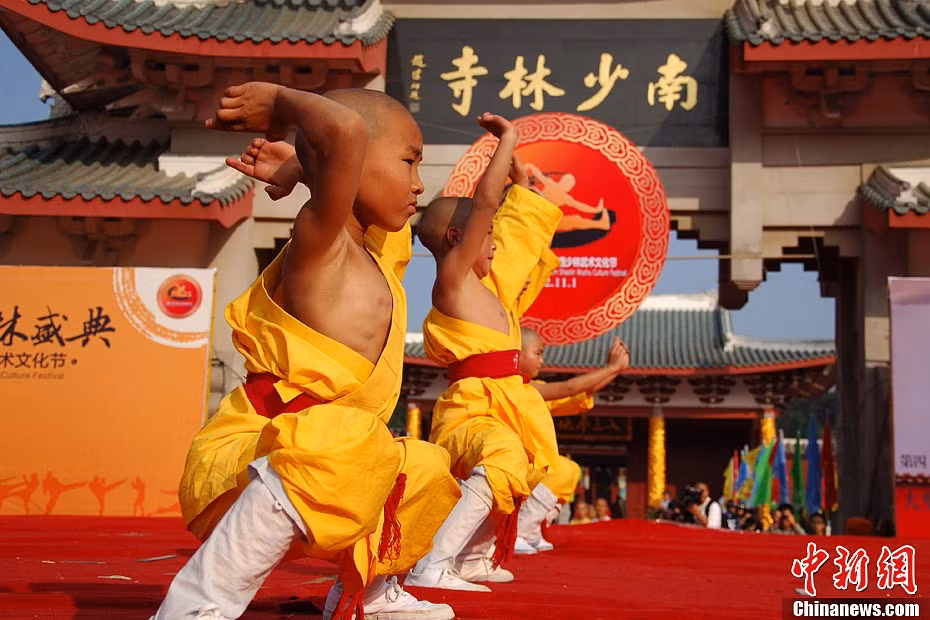 Luyện võ từ thủa còn thơ Luyện võ từ thủa còn thơ