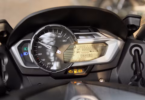 Trong đó, bản C600 Sport chỉ mất 7,1 giây để tăng tốc từ 0-100 km/h trong khi đó bản C650 GT chậm hơn đôi chút, ở mức 7,5 giây.