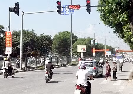 Đôi khi tắc đường chỉ xuất phát đơn giản từ sự thiếu tôn trọng nhau như thế này Đôi khi tắc đường chỉ xuất phát đơn giản từ sự thiếu tôn trọng nhau như thế này
