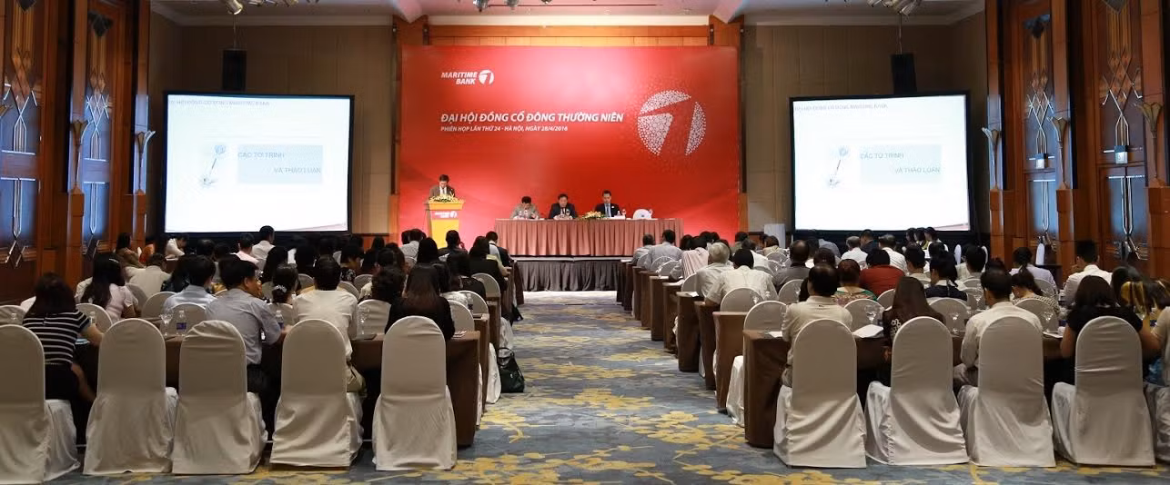 Toàn cảnh Đại hội đồng cổ đông thường niên năm 2016 của Maritime Bank. Toàn cảnh Đại hội đồng cổ đông thường niên năm 2016 của Maritime Bank.