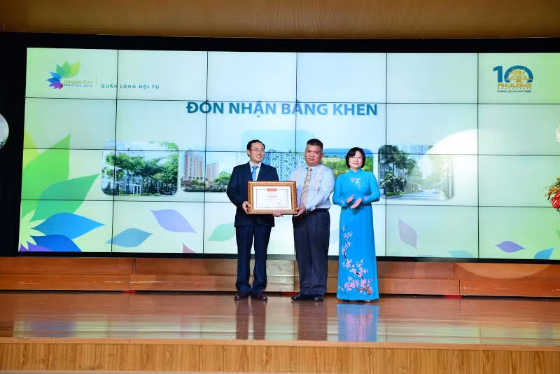 Tại Lễ kỷ niệm, Bộ Xây dựng, UBND tTP.Hồ Chí Minh đã tặng bằng khen cho những thành tích sản xuất kinh doanh của công ty Phú Long, ghi nhận sự đóng góp của công ty đối với sự phát triển của ngành xây dựng Việt Nam.