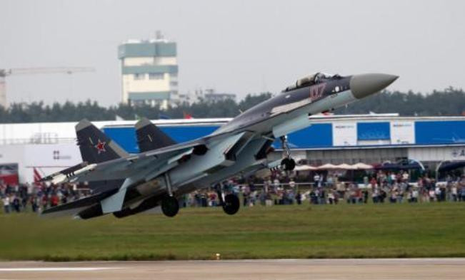 Máy bay chiến đấu Su-35 Nga Máy bay chiến đấu Su-35 Nga