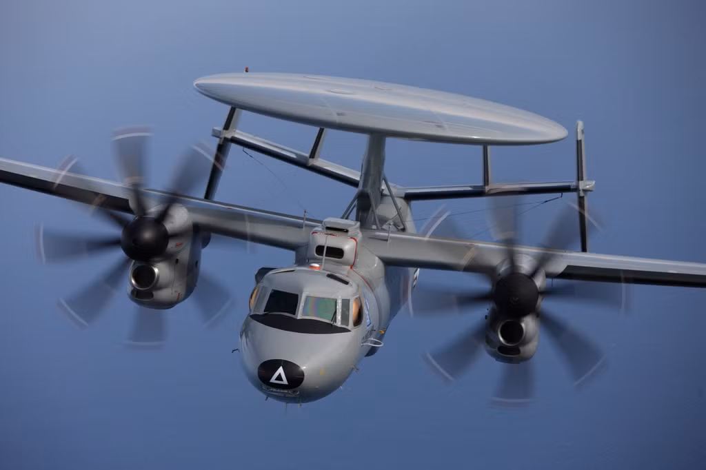 Máy bay cảnh báo sớm trên biển E-2D Advanced Hawkeye Hải quân Mỹ