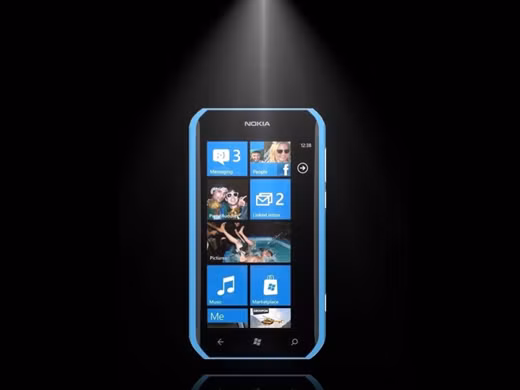 4. Nokia Lumia 850 Tác giả Shaik Imaduddin mang đến diện mạo hoàn toàn mới cho điện thoại Nokia với hệ điều hành Windows Phone như bạn thấy dưới đây. Trong đó, Lumia 850 trông thật nổi bật với 4 góc được vát mạnh mẽ và đa dạng màu sắc vỏ máy. Như đã nói, smartphone sử dụng nền tảng Windows Phone 7.5 Mango, màn hình cảm ứng 4.3 inch và chíp lõi đơn tốc độ 1,4GHz. Đây chính là dòng máy hướng đến người dùng phổ thông với máy ảnh chỉ 8 Megapixel – không quá nhiều nhưng thừa đủ cho niềm đam mê "tự sướng". 4. Nokia Lumia 850 Tác giả Shaik Imaduddin mang đến diện mạo hoàn toàn mới cho điện thoại Nokia với hệ điều hành Windows Phone như bạn thấy dưới đây. Trong đó, Lumia 850 trông thật nổi bật với 4 góc được vát mạnh mẽ và đa dạng màu sắc vỏ máy. Như đã nói, smartphone sử dụng nền tảng Windows Phone 7.5 Mango, màn hình cảm ứng 4.3 inch và chíp lõi đơn tốc độ 1,4GHz. Đây chính là dòng máy hướng đến người dùng phổ thông với máy ảnh chỉ 8 Megapixel – không quá nhiều nhưng thừa đủ cho niềm đam mê "tự sướng".
