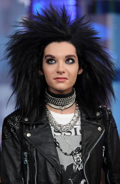 Nam ca sĩ Bill Kaulitz với phong cách rocker thái quá!