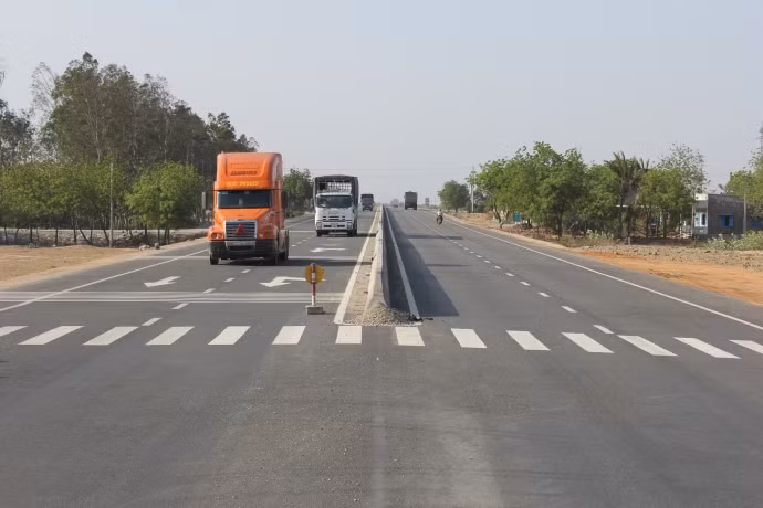 Dự án mở rộng QL1 đoạn qua tỉnh Quảng Ngãi (ảnh minh họa) Dự án mở rộng QL1 đoạn qua tỉnh Quảng Ngãi (ảnh minh họa)