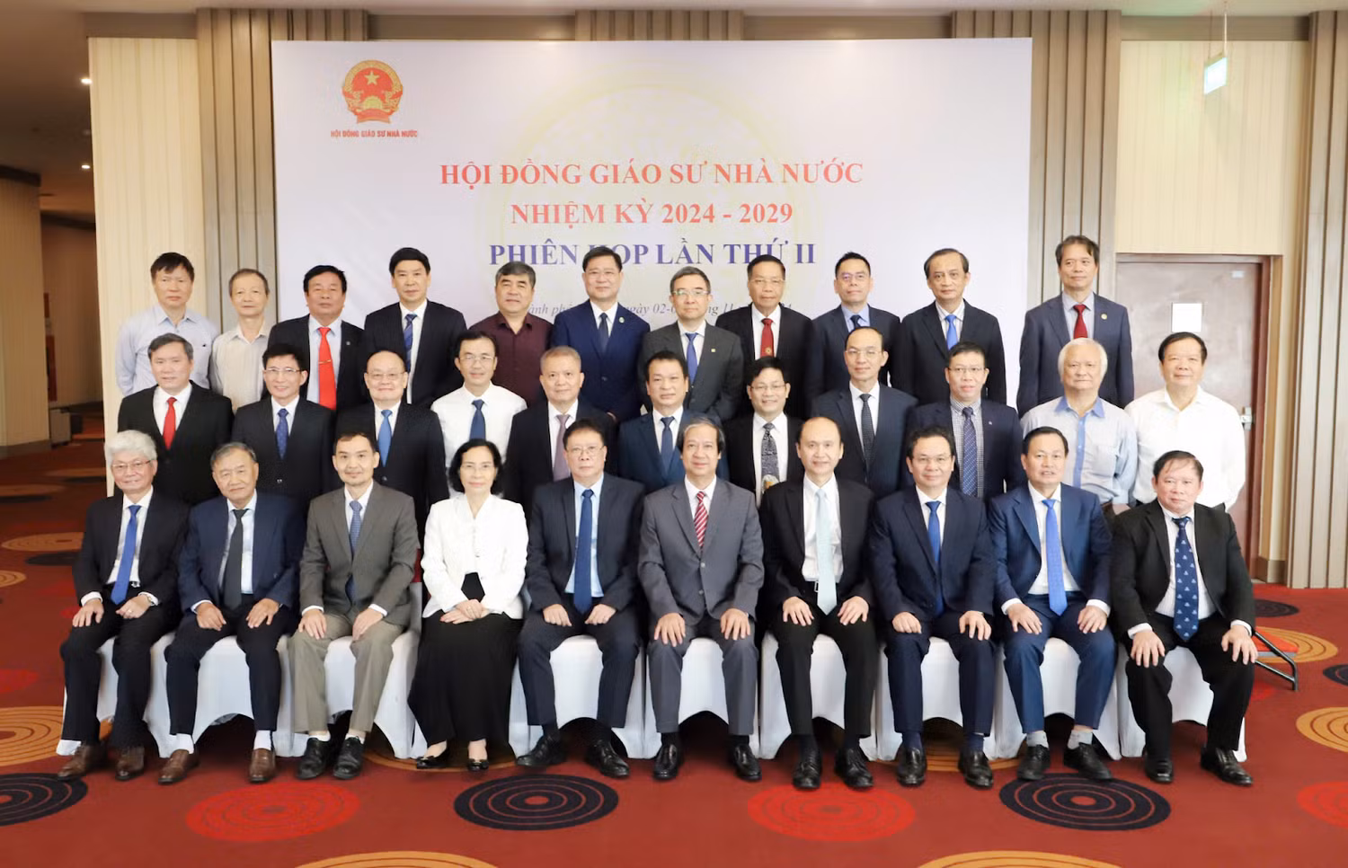 28 Ủy viên Hội đồng Giáo sư nhà nước cũng đồng thời là Chủ tịch 28 Hội đồng giáo sư ngành, liên ngành. (Hình ảnh phiên họp lần thứ II của Hội đồng Giáo sư nhà nước nhiệm kỳ 2024-2029, ảnh từ Hội đồng Giáo sư nhà nước)