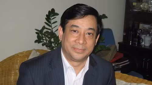Theo PGS.TS Khuê, muốn thu hút và giữ chân người bệnh, đặc biệt trong giai đoạn ngành y tế có những đổi mới về cơ chế tài chính hiện nay thì lãnh đạo các bệnh viện phải đổi mới tư duy, đổi mới công tác quản lý bệnh viện. Ảnh: Phương Linh. Theo PGS.TS Khuê, muốn thu hút và giữ chân người bệnh, đặc biệt trong giai đoạn ngành y tế có những đổi mới về cơ chế tài chính hiện nay thì lãnh đạo các bệnh viện phải đổi mới tư duy, đổi mới công tác quản lý bệnh viện. Ảnh: Phương Linh.