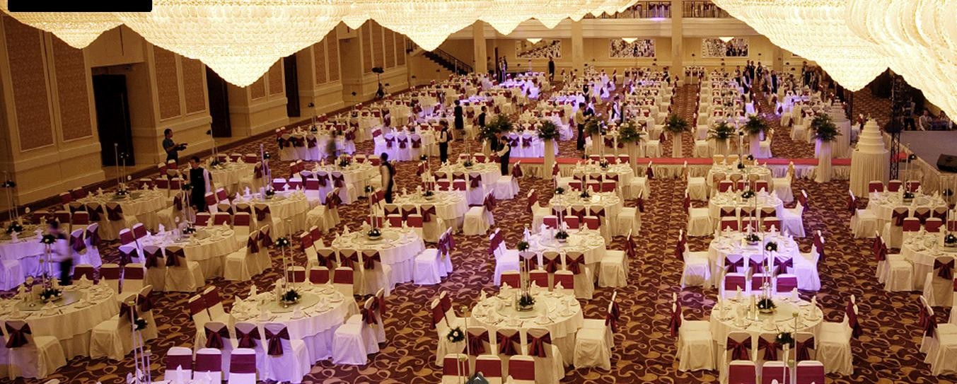 Tiệc cưới của Tăng Thanh Hà và Louis Nguyễn ở Việt Nam sẽ diễn ra ngày 11/11 tại Trung tâm Hội nghị White Palace, quận Phú Nhuận. >Mục sở thị khách sạn 5 sao cưới Tăng Thanh Hà ở Philippines >Mức giá rẻ bất ngờ nơi thuê đám cưới Tăng Thanh Hà tại Philippines