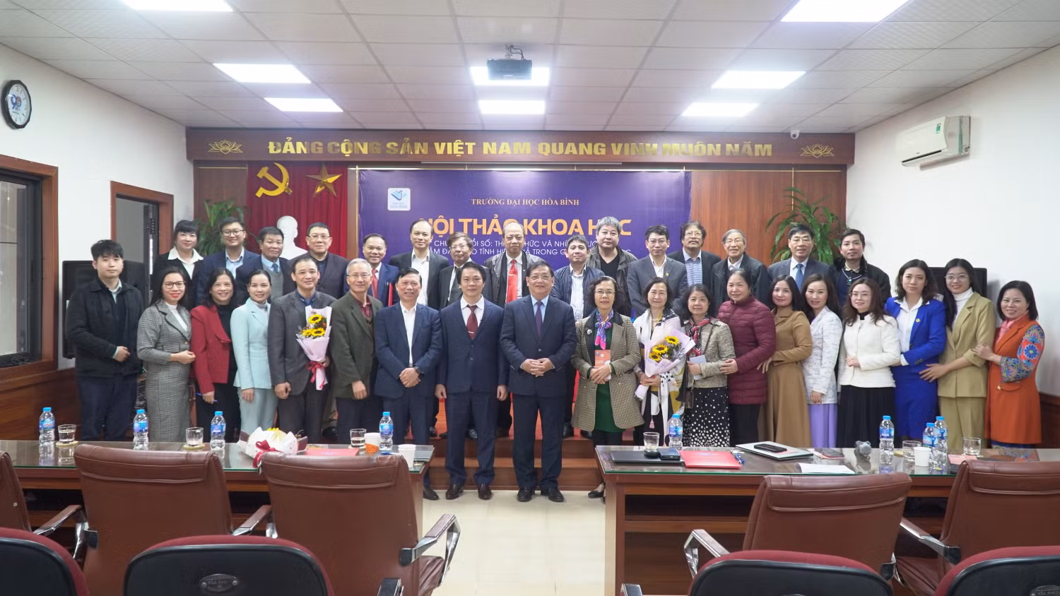Buổi Hội thảo đã diễn ra thành công tốt đẹp.
