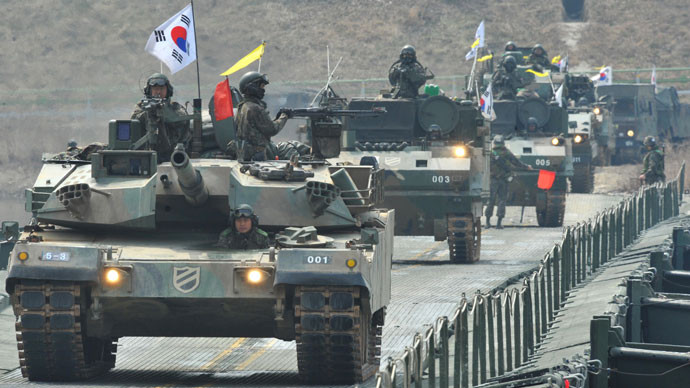 Xe tăng, pháo binh và F-22 Mỹ, Hàn áp sát biên giới với Triều Tiên