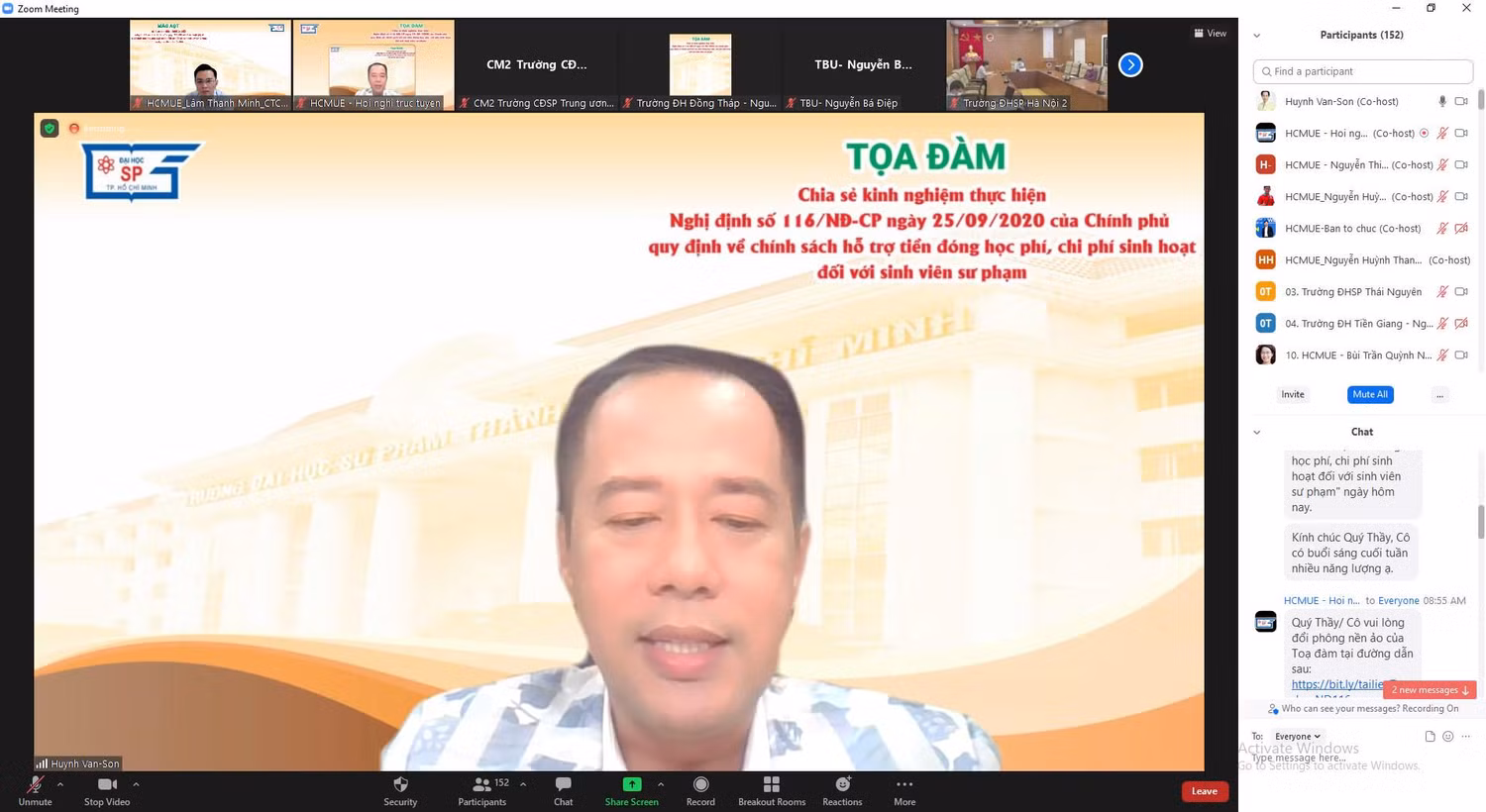 Giáo sư, Tiến sĩ Huỳnh Văn Sơn phát biểu chia sẻ tại tọa đàm. Giáo sư, Tiến sĩ Huỳnh Văn Sơn phát biểu chia sẻ tại tọa đàm.