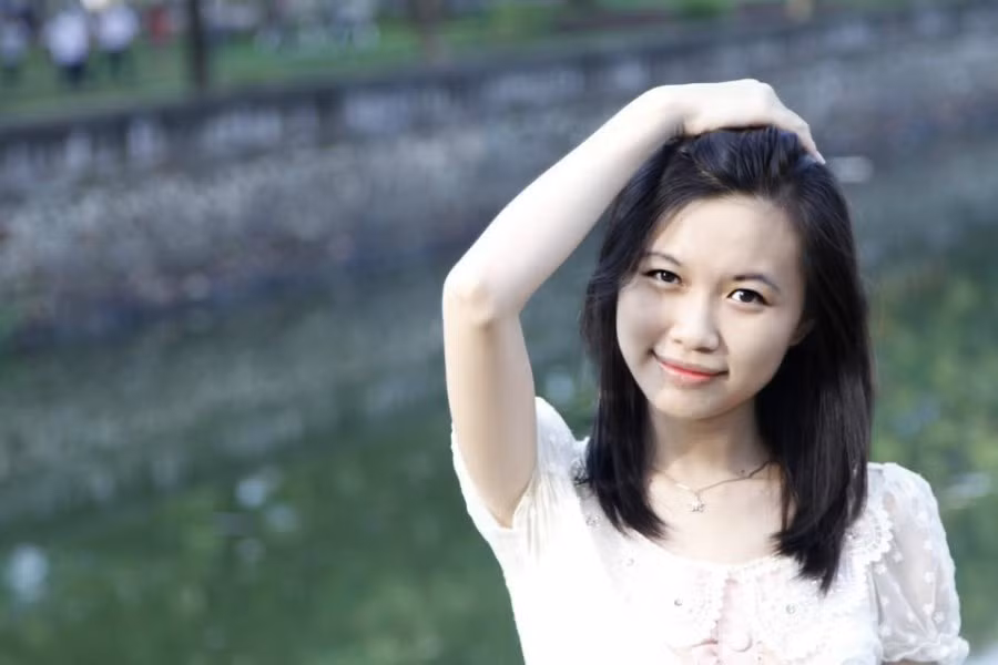 Hồ Thị Phương Thảo đến từ TP Huế và hiện đang là sinh viên của Trường Cao Đẳng Sư phạm Thừa Thiên Huế >>Miss ĐH Sư phạm Hà Nội diện áo dài cực xinh >> Phát sốt vì 4 nữ giáo viên xinh đẹp >>Hoa khôi ĐH Thương Mại 2012 duyên dáng áo dài >>Những hotgirl xinh đẹp làm "điên đảo" cư dân mạng (P8) >>Midu, Hà Min, Linh Hàn đọ dáng "nóng bỏng" >>Ngắm vẻ đẹp kiêu sa của Á hậu Hoàng Anh >>PHÁT SỐT VÌ NỮ THẠC SĨ ĐẸP NHẤT TRUNG QUỐC AI ĐẸP HƠN HOTGIRL KIM PHƯỢNG? >>Phát sốt vì nữ sinh Trung Quốc đẹp như siêu mẫu