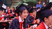 Các em học sinh Trường Trung học cơ sở Tô Hiệu thể hiện tài năng của mình trong cuộc thi tìm hiểu kiến thức (Ảnh: Lã Tiến) Các em học sinh Trường Trung học cơ sở Tô Hiệu thể hiện tài năng của mình trong cuộc thi tìm hiểu kiến thức (Ảnh: Lã Tiến)