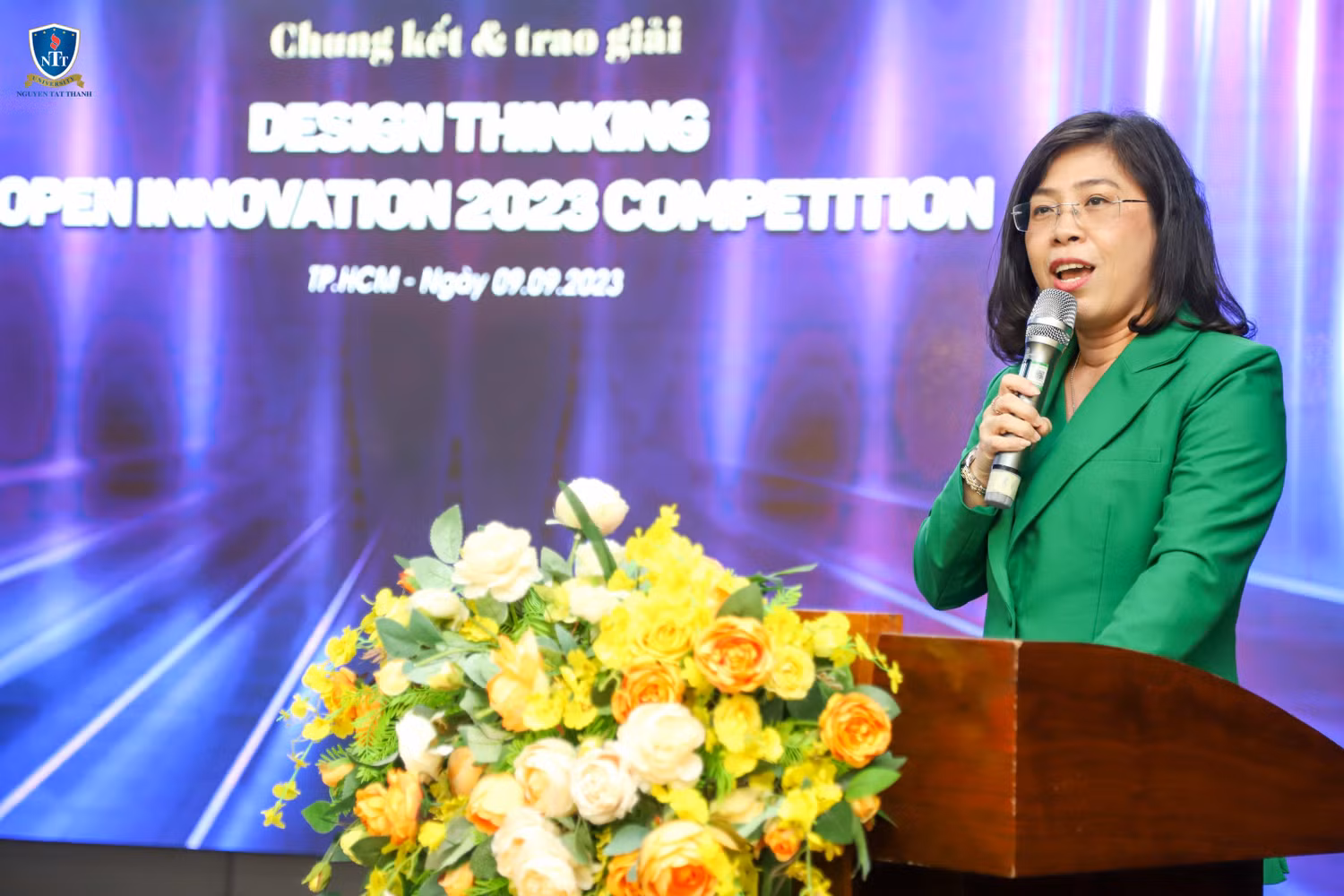 Tiến sĩ Trần Ái Cầm – Hiệu trưởng Trường Đại học Nguyễn Tất Thành phát biểu.