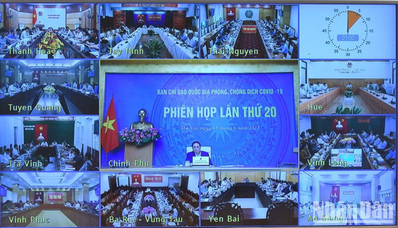 Phiên họp được truyền trực tuyến tới điểm cầu Ủy ban nhân dân các tỉnh, thành phố trực thuộc Trung ương.