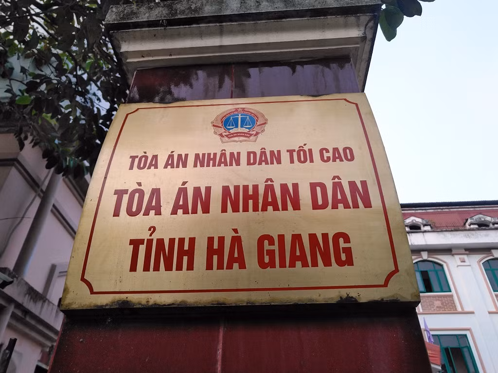 Phiên tòa diễn ra với nhiều kỳ vọng của người dân.