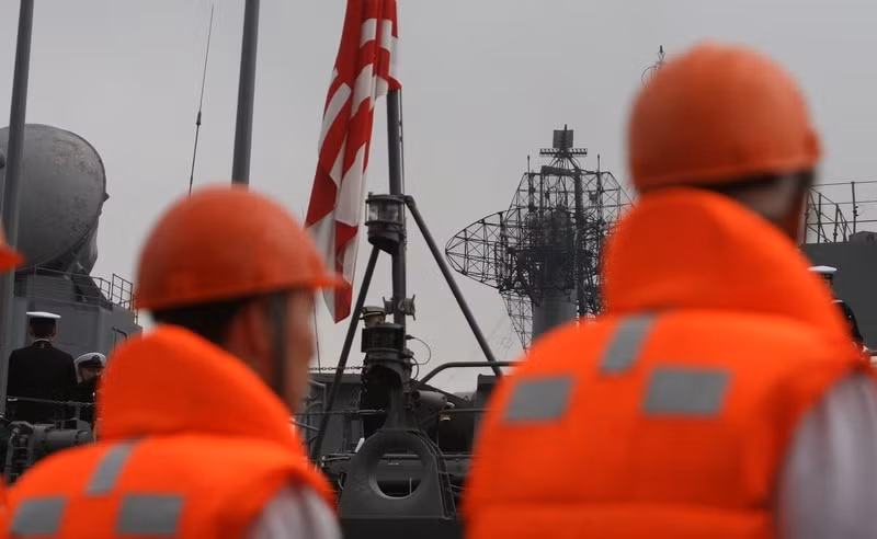 Hình ảnh các chiến hạm Nhật Bản tại quân cảng Vladivostok vào ngày Chủ Nhật (23/9).
