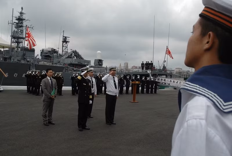 Hình ảnh các chiến hạm Nhật Bản tại quân cảng Vladivostok vào ngày Chủ Nhật (23/9).