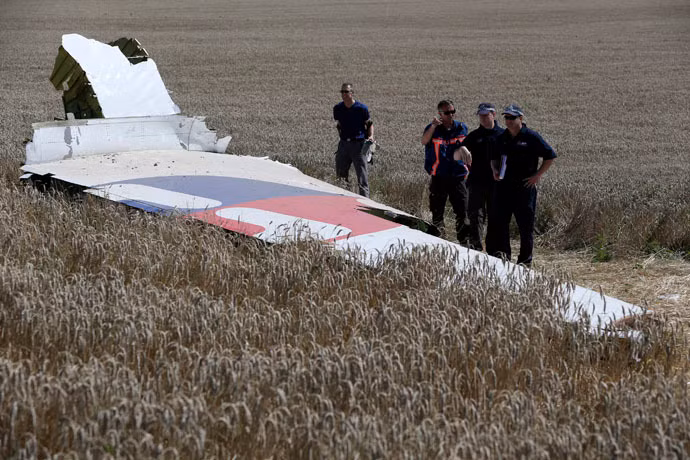 Chính quyền Kiev và các lực lượng ly khai không ngừng đổ lỗi cho nhau về thảm kịch MH17.