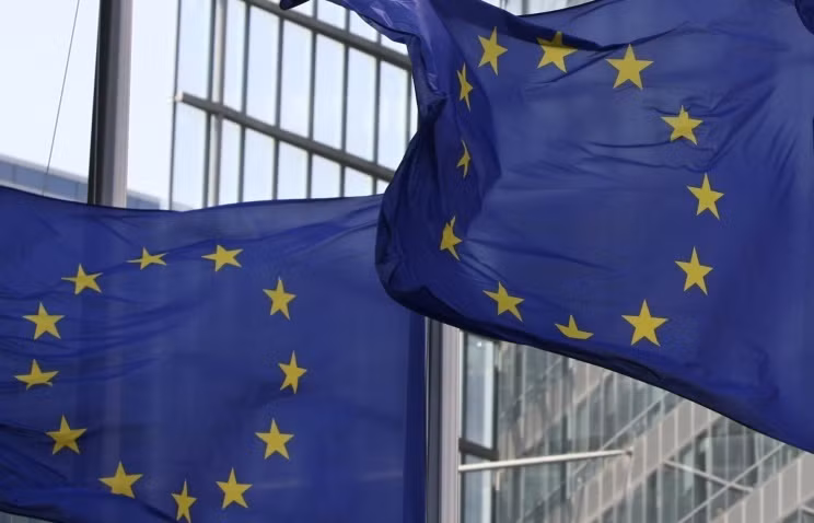 28 ngoại trưởng của EU đã đồng ý trừng phạt 21 quan chức Nga và Ukraine.