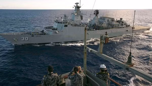 Lực lượng quốc tế tham gia tìm kiếm chuyến bay MH370. Lực lượng quốc tế tham gia tìm kiếm chuyến bay MH370.