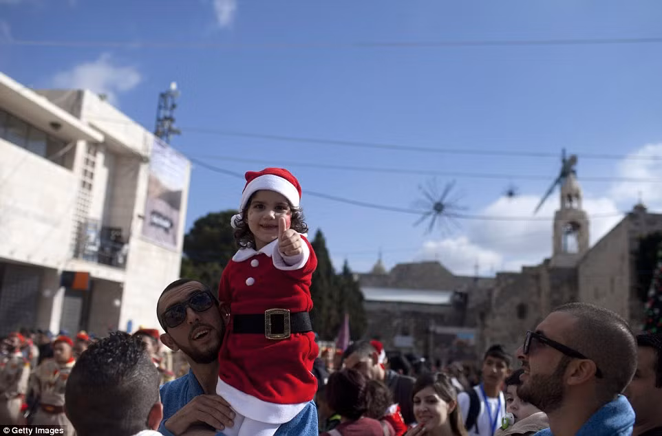 Một ngày yên bình và hạnh phúc hiếm hoi đối với người Palestine ở Gaza. Một ngày yên bình và hạnh phúc hiếm hoi đối với người Palestine ở Gaza.