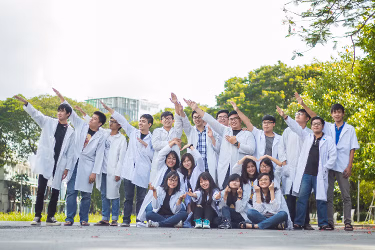Những "bóng hồng" tại Trường Đại học Bách khoa thành phố Hồ Chí Minh. Ảnh: website nhà trường Những "bóng hồng" tại Trường Đại học Bách khoa thành phố Hồ Chí Minh. Ảnh: website nhà trường
