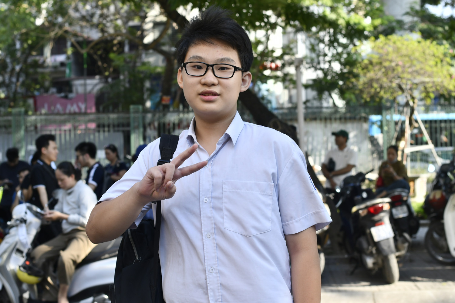 Em Phạm Minh Hiếu học sinh Trường trung học cơ sở Tân Định tham gia thi môn Toán chuyên. Em Phạm Minh Hiếu học sinh Trường trung học cơ sở Tân Định tham gia thi môn Toán chuyên.