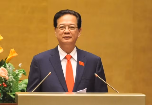 Thủ tướng Chính phủ Nguyễn Tấn Dũng trong phiên trả lời chất vấn trước Quốc hội sáng 18/11, ảnh: Nhật Bắc/VGP.