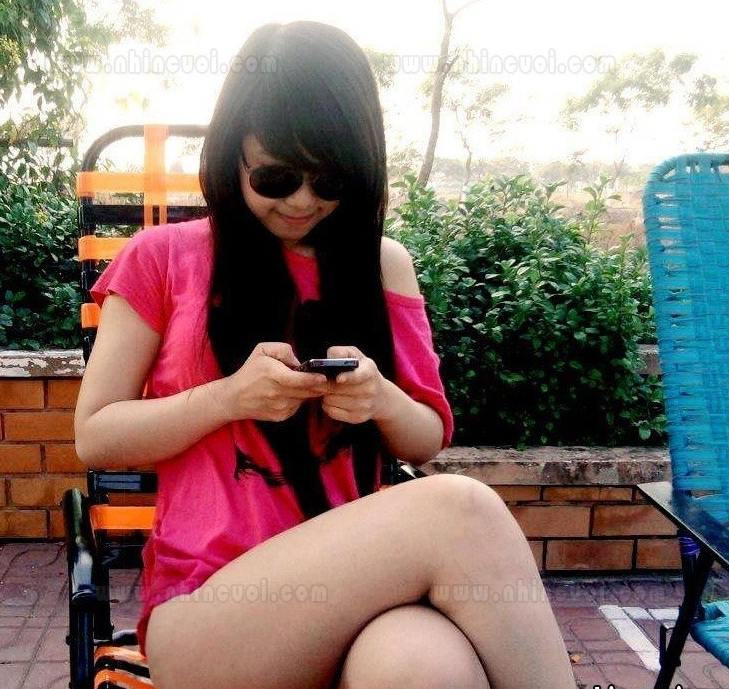 "Đỏ mặt" khi xem những bức hình "ăn mặc thiếu vải" của girl Việt