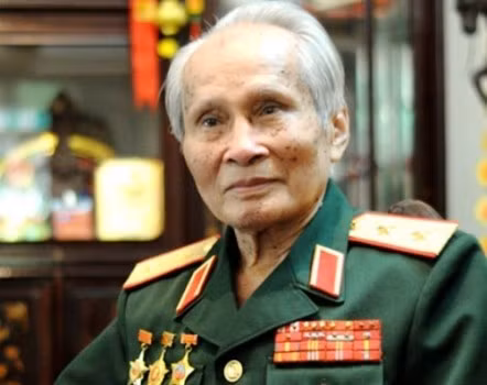 Trung tướng Nguyễn Quốc Thước - nguyên Tư lệnh Quân khu 4 (ảnh: TT) Trung tướng Nguyễn Quốc Thước - nguyên Tư lệnh Quân khu 4 (ảnh: TT)