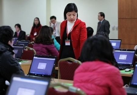 Thi công chức (ảnh: Ngọc Bích/Giaoduc.net.vn). Thi công chức (ảnh: Ngọc Bích/Giaoduc.net.vn).