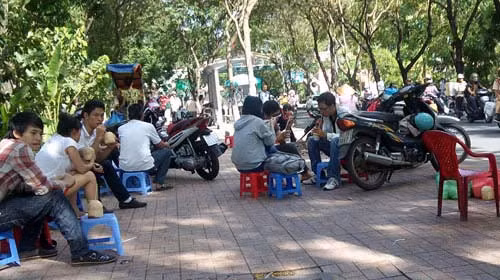 TPHCM oi bức hơn 10 giờ mỗi ngày ảnh 1 TPHCM oi bức hơn 10 giờ mỗi ngày, Tin tức trong ngày, nang nong, nhiet do tang cao, troi nong, troi oi buc, thoi tiet, thoi tiet khac nghiet, bao, tin nhanh, tin hot, tin tuc