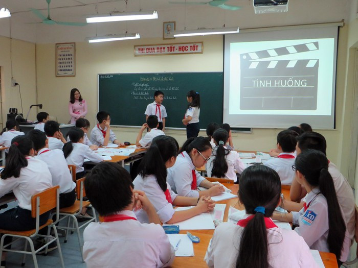Một số nhà trường đã âm thầm sửa chuẩn nghề nghiệp giáo viên để người thi đủ điều kiện dự thi (Ảnh chỉ mang tính chất minh họa, nguồn: Báo Đại đoàn kết) Một số nhà trường đã âm thầm sửa chuẩn nghề nghiệp giáo viên để người thi đủ điều kiện dự thi (Ảnh chỉ mang tính chất minh họa, nguồn: Báo Đại đoàn kết)