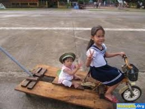 >> ĐẦU NĂM MỚI, HỌC SINH ĐẦU TRẦN ĐÙA GIỠN VỚI TỬ THẦN >> CHÙM ẢNH: NỮ SINH ĐẸP RẠNG NGỜI NGÀY KHAI GIẢNG