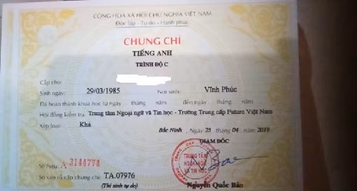 Chứng chỉ ngoại ngữ, tin học của trường Trung cấp Future Việt Nam (Bắc Ninh) cấp trước khi bị tuýt còi (Ảnh:N.D) Chứng chỉ ngoại ngữ, tin học của trường Trung cấp Future Việt Nam (Bắc Ninh) cấp trước khi bị tuýt còi (Ảnh:N.D)