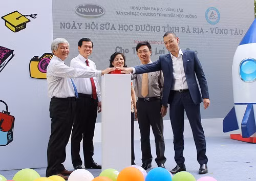 Ai nhân danh Bộ trưởng tiếp tay cho Nestlé Milo "chui" vào Sữa học đường? ảnh 3