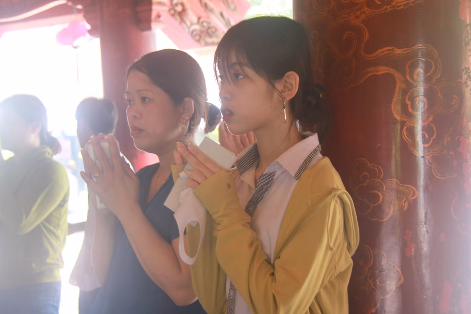 Phụ huynh và thí sinh đều mong sẽ đạt được kết quả tốt ở kỳ thi sắp diễn ra.