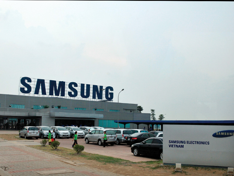 Không thể nói Samsung là hàng Việt Nam khi chúng ta chỉ gia công lắp ráp (ảnh minh họa) Không thể nói Samsung là hàng Việt Nam khi chúng ta chỉ gia công lắp ráp (ảnh minh họa)