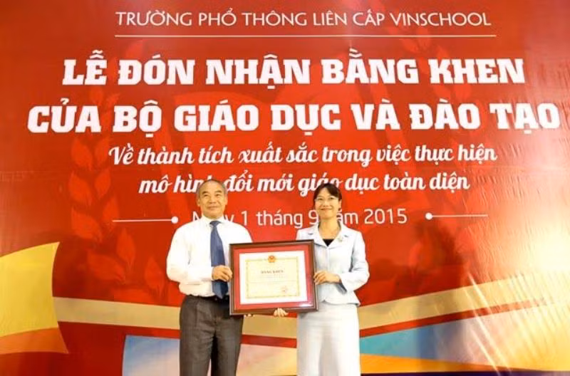 Bằng khen của Bộ Giáo dục và Đào tạo cho Trường Phổ thông liên cấp Vinschool Bằng khen của Bộ Giáo dục và Đào tạo cho Trường Phổ thông liên cấp Vinschool