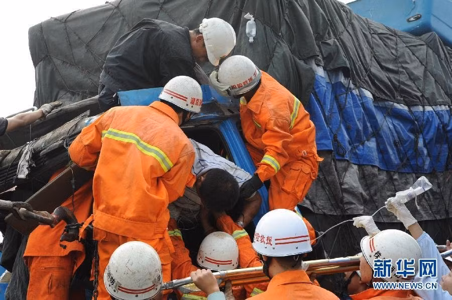 Giải cứu lái xe
