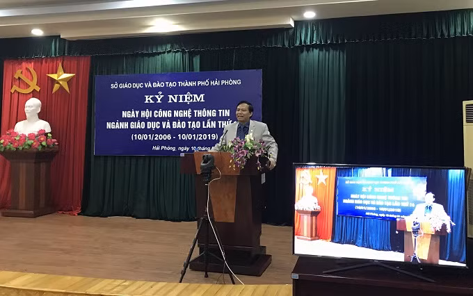 Ông Nguyễn Xuân Trường, Giám đốc Sở Giáo dục và Đào tạo Hải Phòng phát biểu tại lễ kỷ niệm (Ảnh: CTV) Ông Nguyễn Xuân Trường, Giám đốc Sở Giáo dục và Đào tạo Hải Phòng phát biểu tại lễ kỷ niệm (Ảnh: CTV)