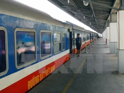Ngành đường sắt tăng cường nhiều đoàn tàu cho kỳ thi trung học phổ thông quốc gia sắp tới (ảnh minh họa: TTXVN)
