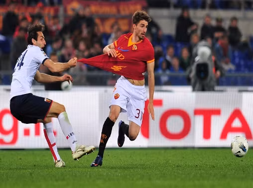 Fabio Borini (AS Roma): Fabio Borini đang có cơ hội quay trở lại nước Anh khi HLV Brendan Rodgers muốn bổ sung tiền đạo này cho hàng công Liverpool. Borini từng làm việc cùng Rodgers tại đội trẻ Chelsea và sau này là ở Swansea trước khi chơi cho AS Roma hiện nay.