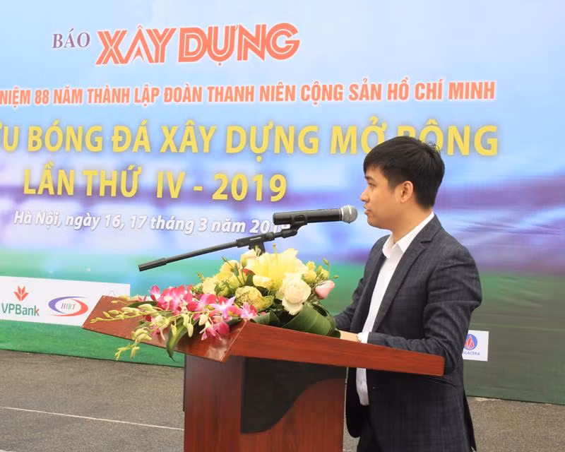 Ông Nguyễn Sơn Tùng - Phó Tổng Biên tập Báo Xây dựng phát biểu bế mạc. Ông Nguyễn Sơn Tùng - Phó Tổng Biên tập Báo Xây dựng phát biểu bế mạc.